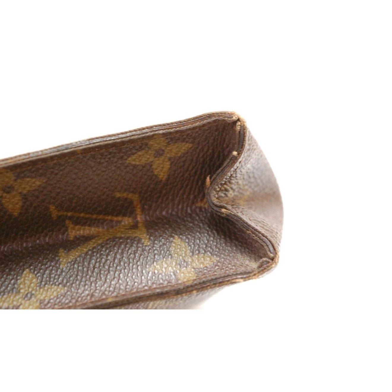 LV Mono Poche Toiletry 26