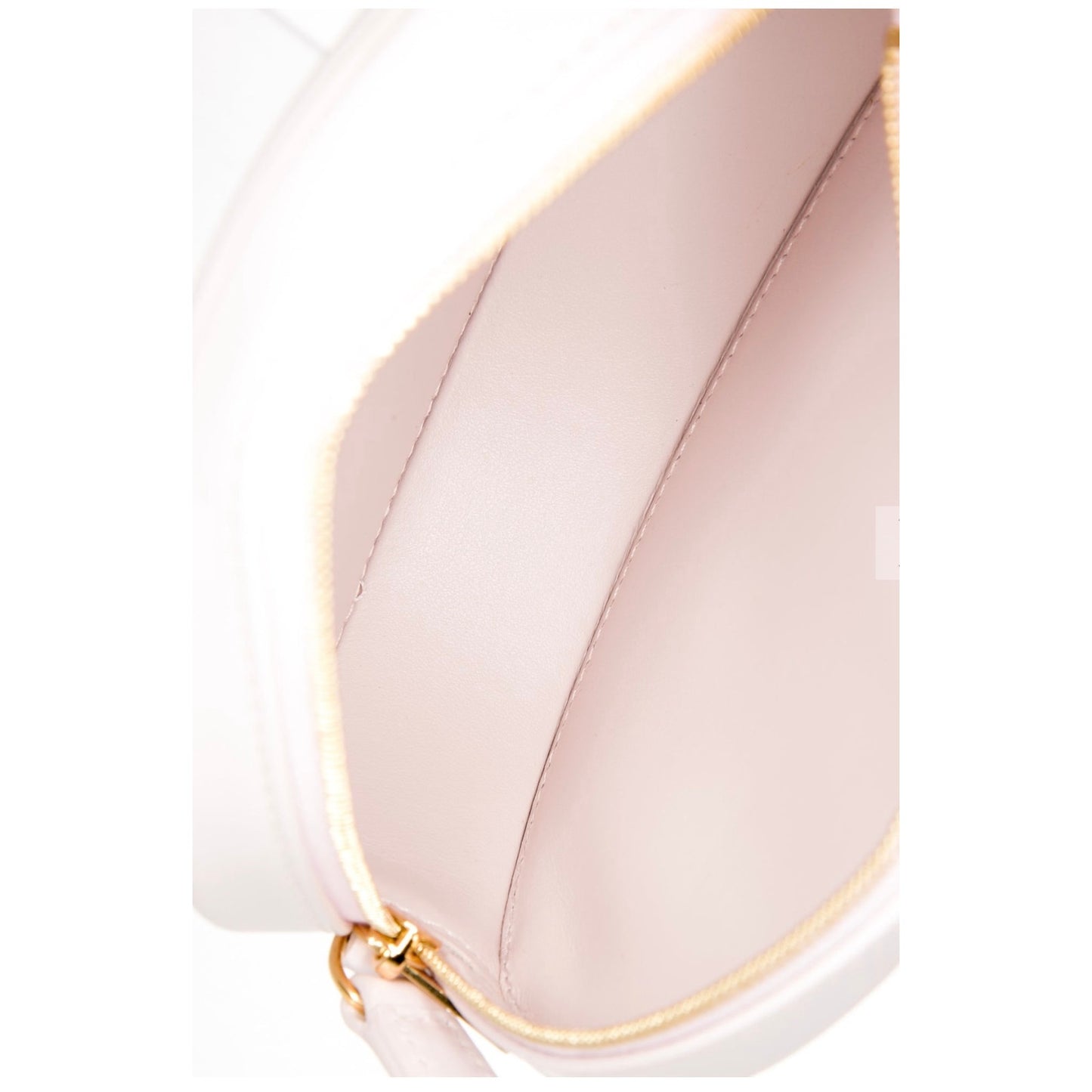 Celine Oval Cuir Triomphe
