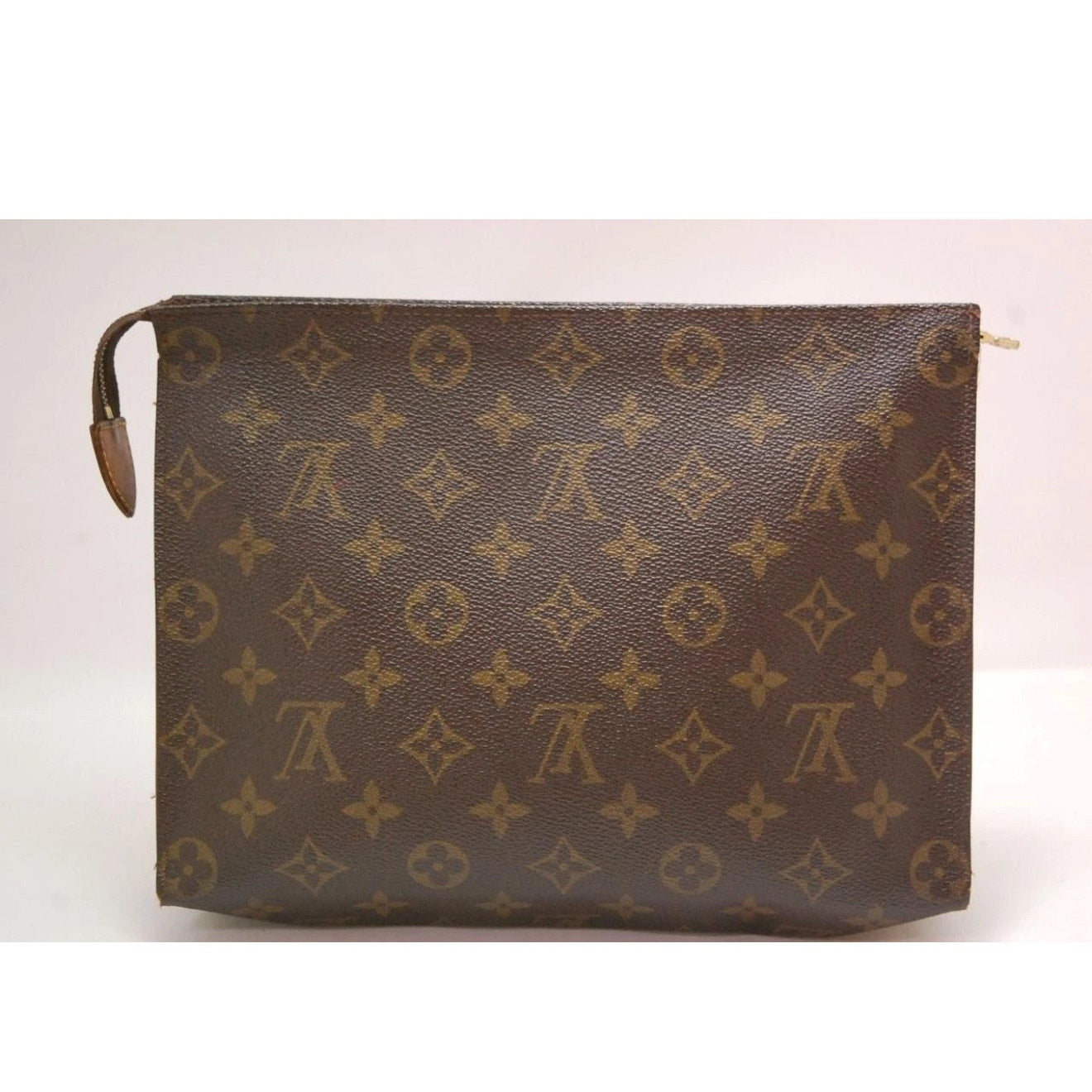 LV Mono Poche Toiletry 26