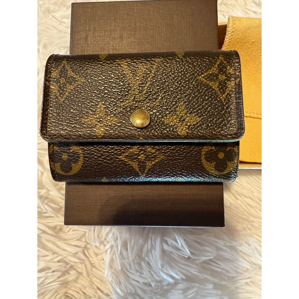 Louis Vuitton Monogram Card Case